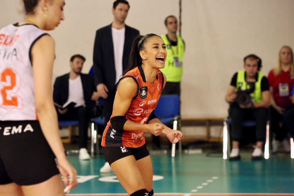 Eczacibasi-Dynavit-3-1.jpg