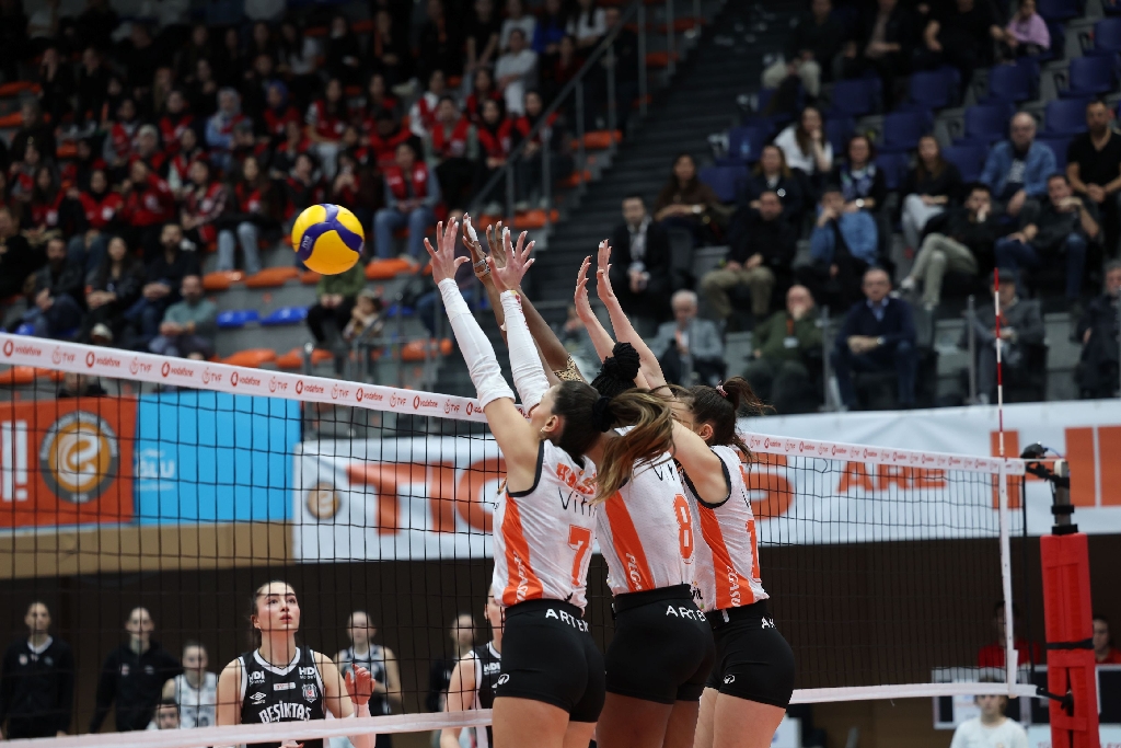 Eczacibasi-Dynavit-7.jpg