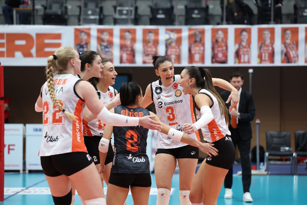 Eczacibasi-Dynavit-1.jpg