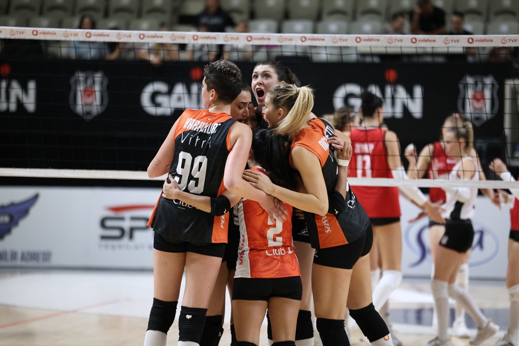 Eczacibasi-Dynavit-6-1.jpg