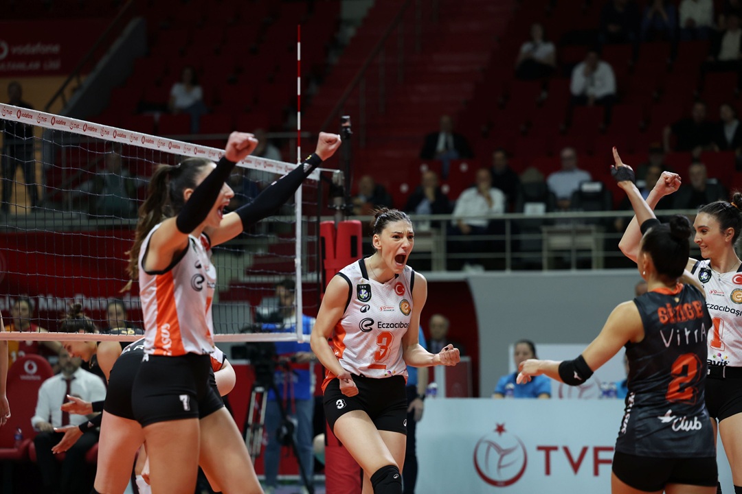 Eczacibasi-Dynavit-3-1.jpg