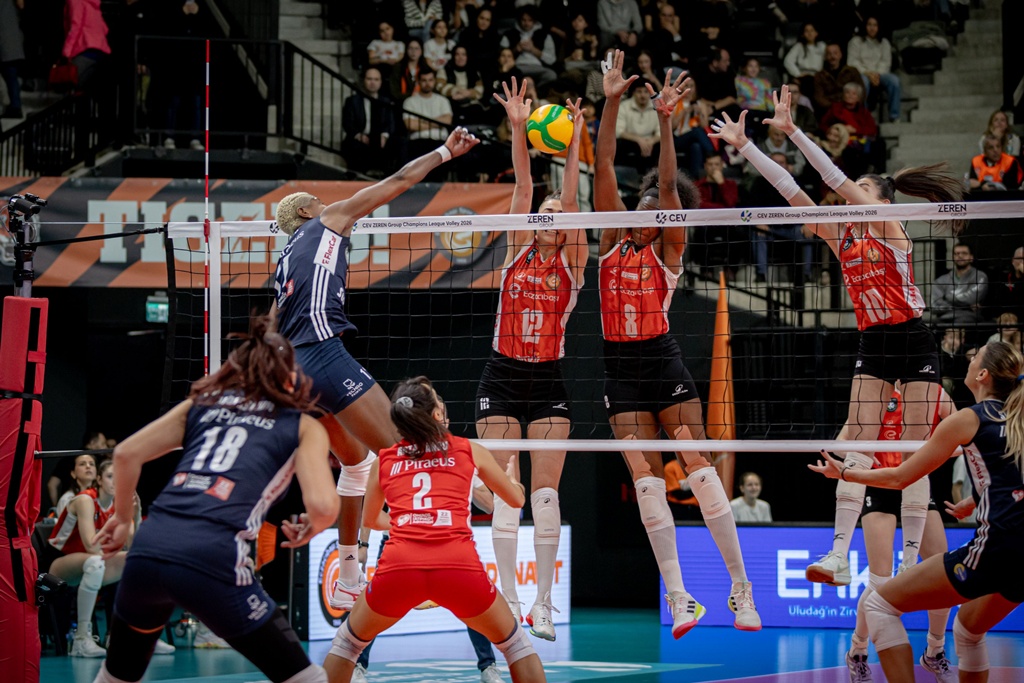 Eczacibasi-Dynavit-v-Olympiacos-4.jpg