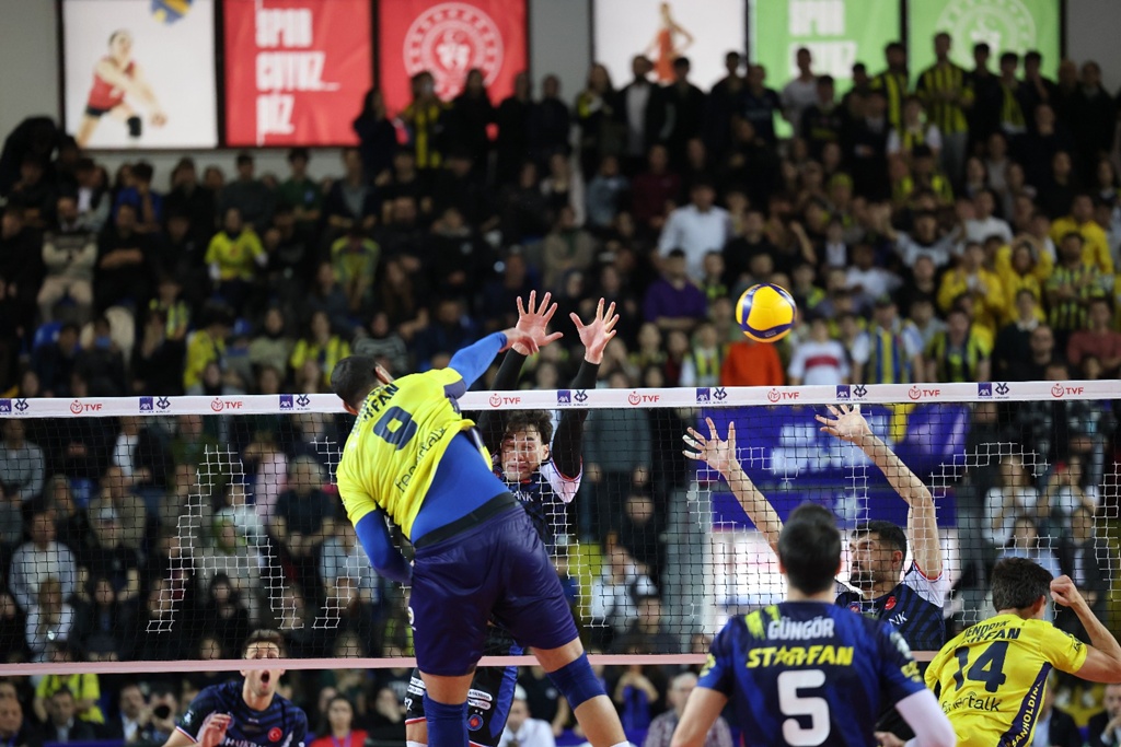 halkbank-fenerbahce-Medicana-1.jpg